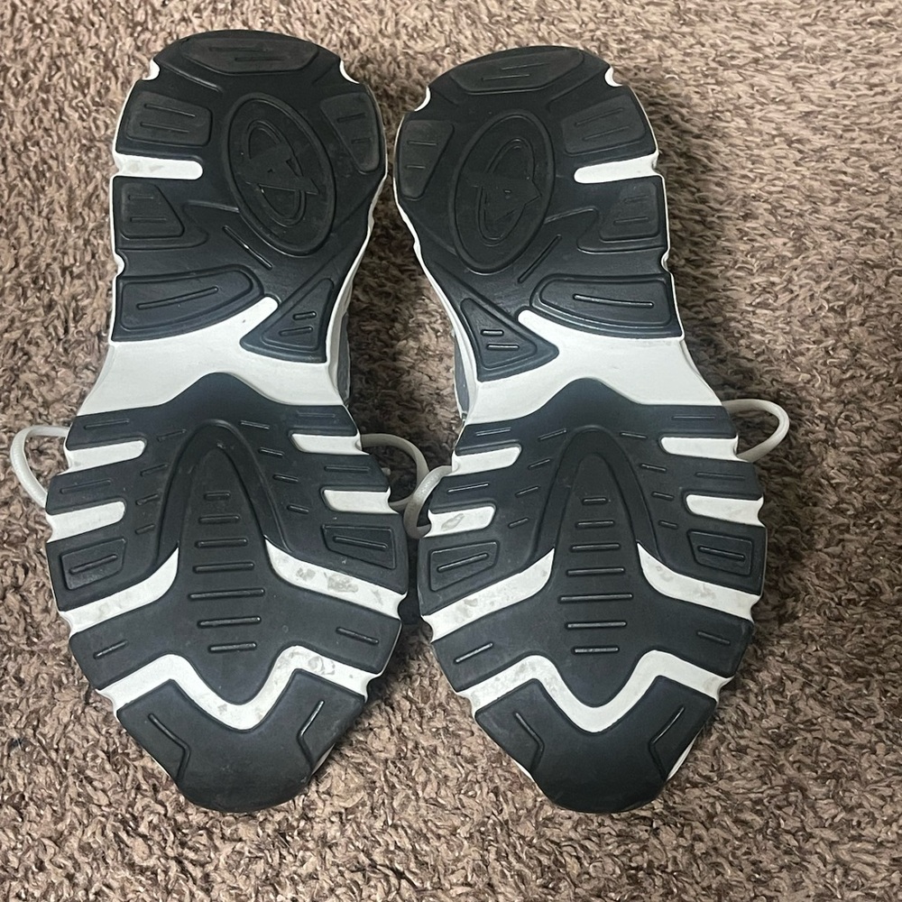 Axel Arigato Marathon Runner Sneakers - Picture 10 of 11